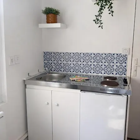 Pour 2 - Universite, Parking Facile