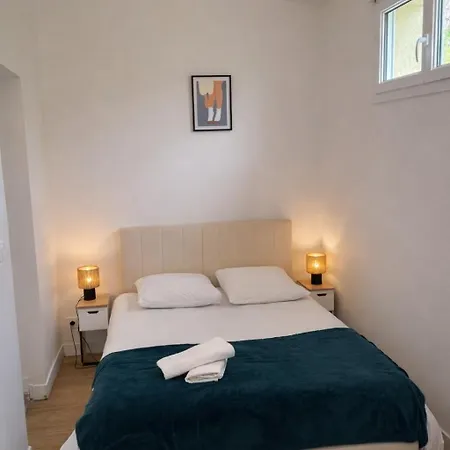 Pour 2 - Universite, Parking Facile カーン